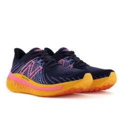 Chaussures De Running Femme New Balance Fresh Foam Vongo V5 -Under Armour Soldes Boutique new balance running wvngoem5 3